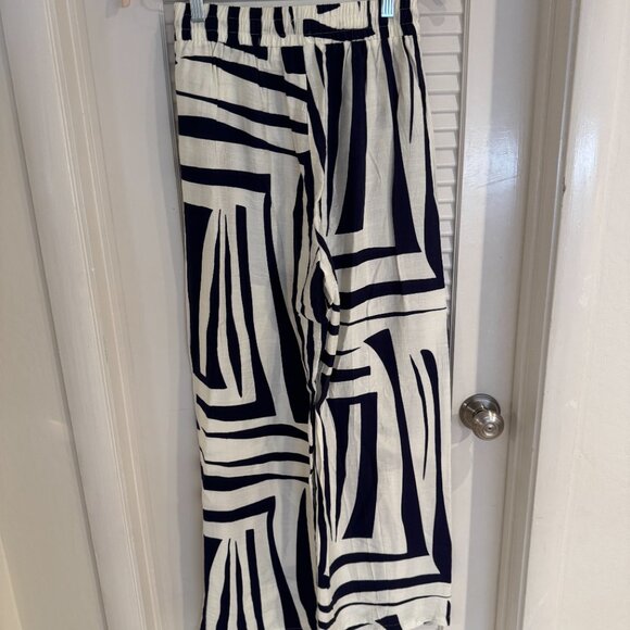 Taelynn Draw String Pants - Picture 2 of 7